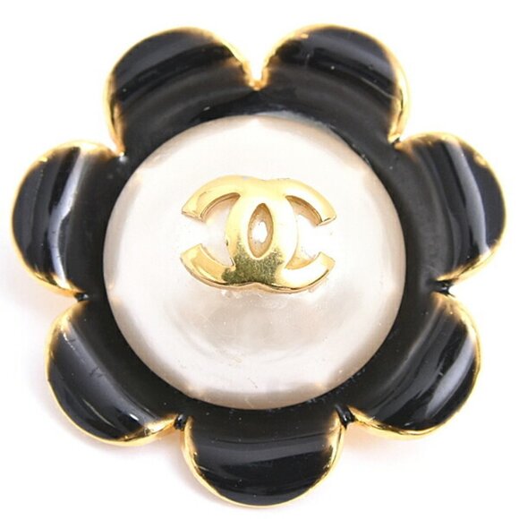 CHANEL Gold Pearl Logo Brooch - Picture 2 of 10